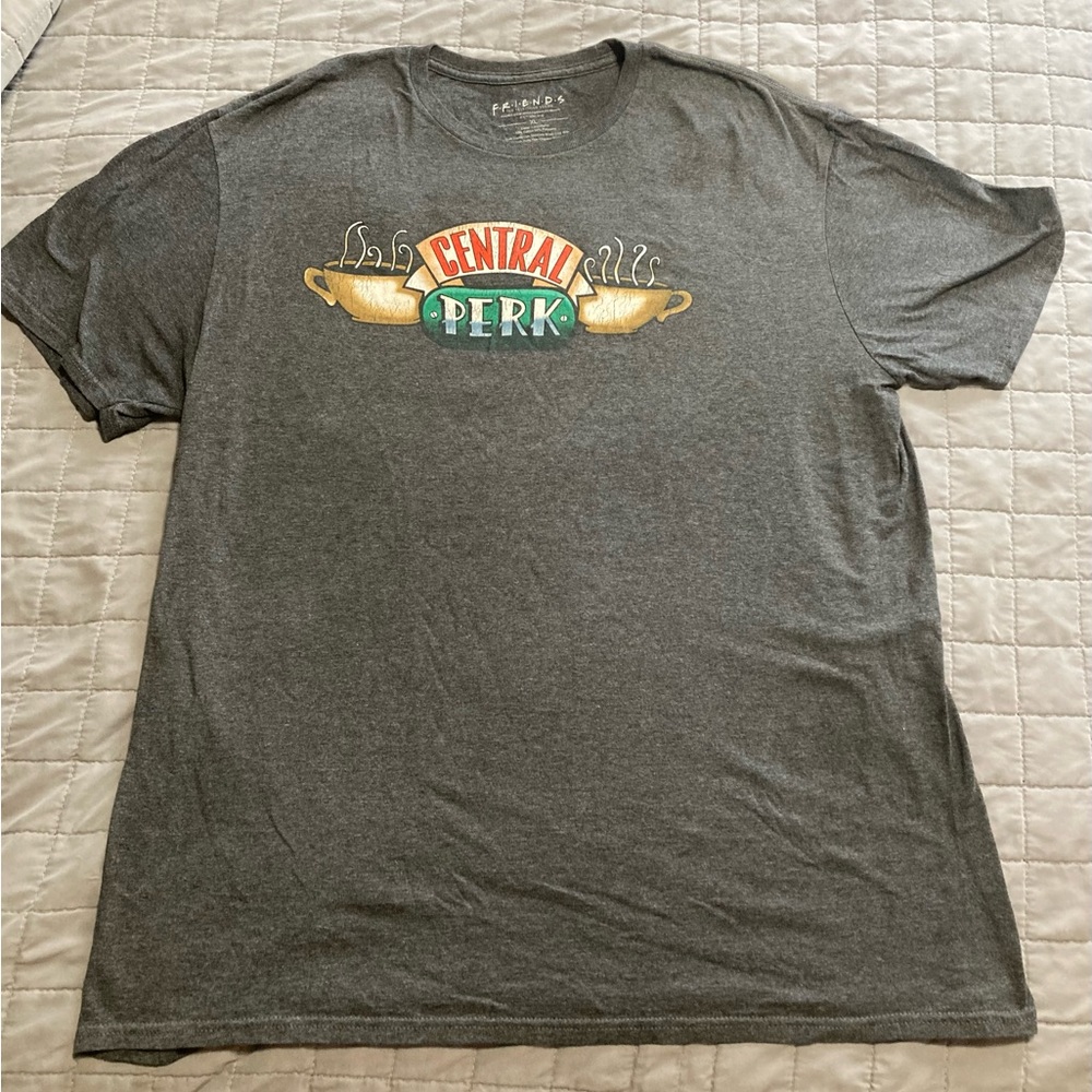 🔥🔥FRIENDS Central Perk graphic tee. XL